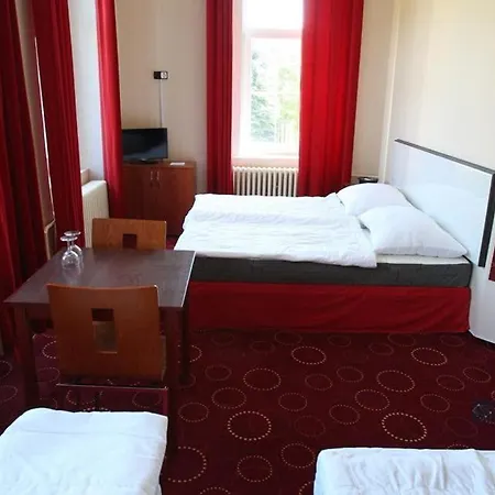 Gasthof Uniqhotel Vojkovice Nad Ohri Chodov (Karlovy Vary)