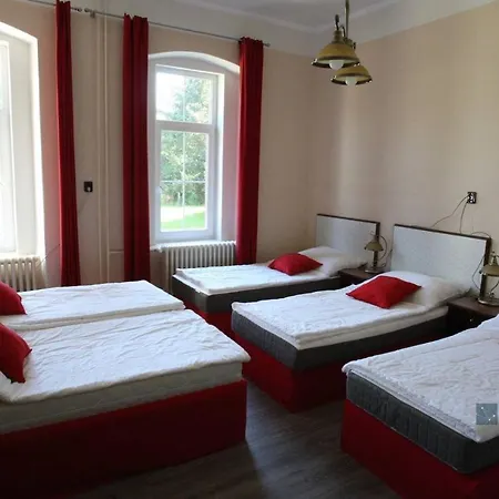 Uniqhotel Vojkovice Nad Ohri Chodov (Karlovy Vary)