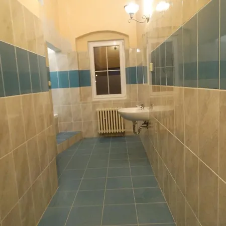 Uniqhotel Vojkovice Nad Ohri 3*