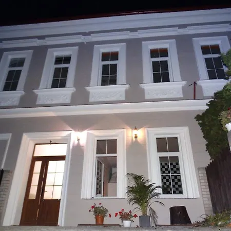 Uniqhotel Vojkovice Nad Ohri 3* Chodov (Karlovy Vary)