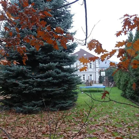 Uniqhotel Vojkovice Nad Ohri Gasthof